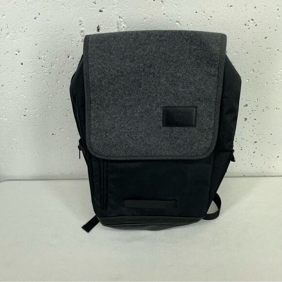 BarRow Collection by Origaudio Black & Gray Travel Backpack New - Picture 1 of 15
